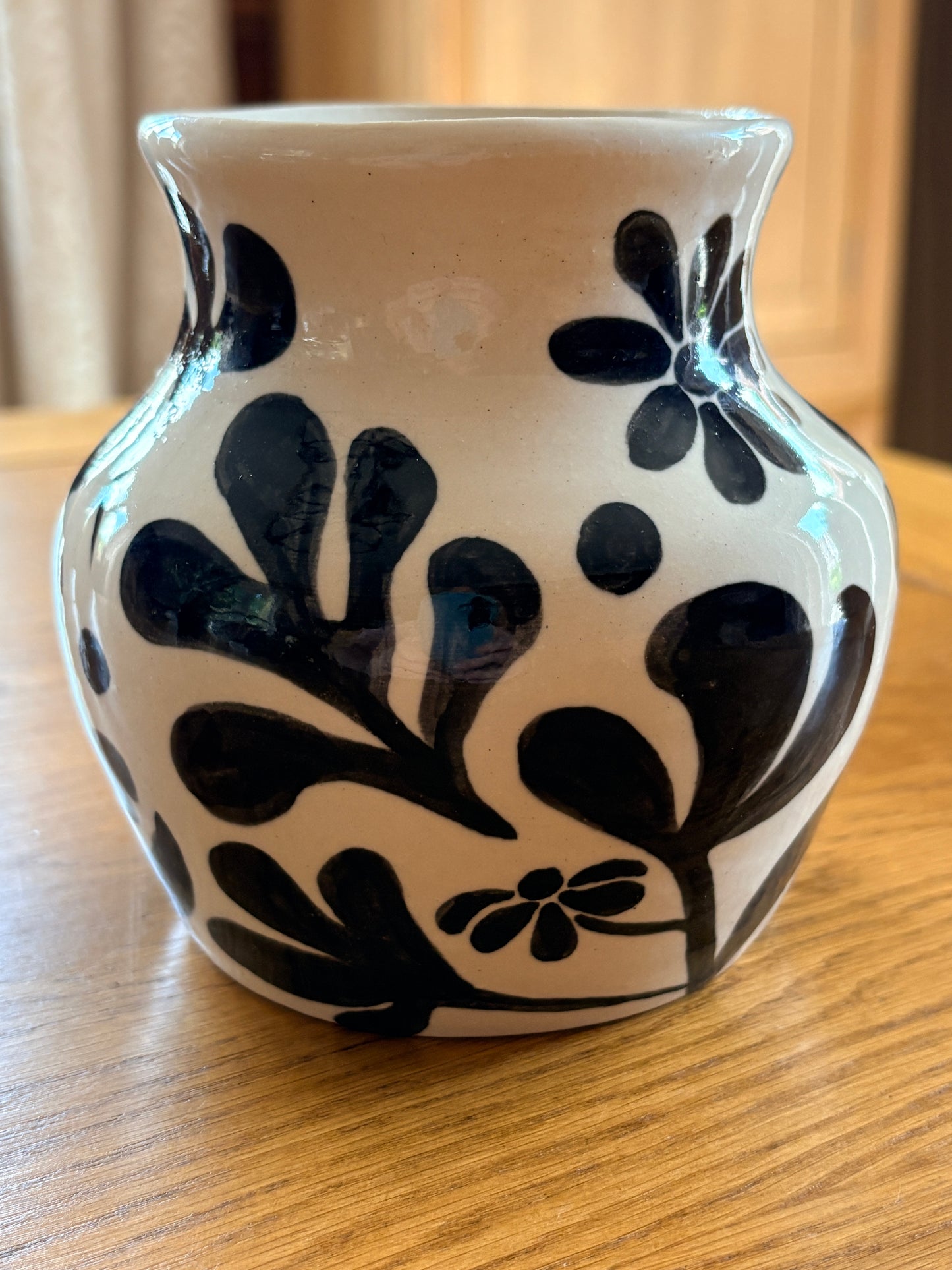 Hand‑Painted Matisse‑Inspired Floral Monochrome Vase – Ink & Clay Collection